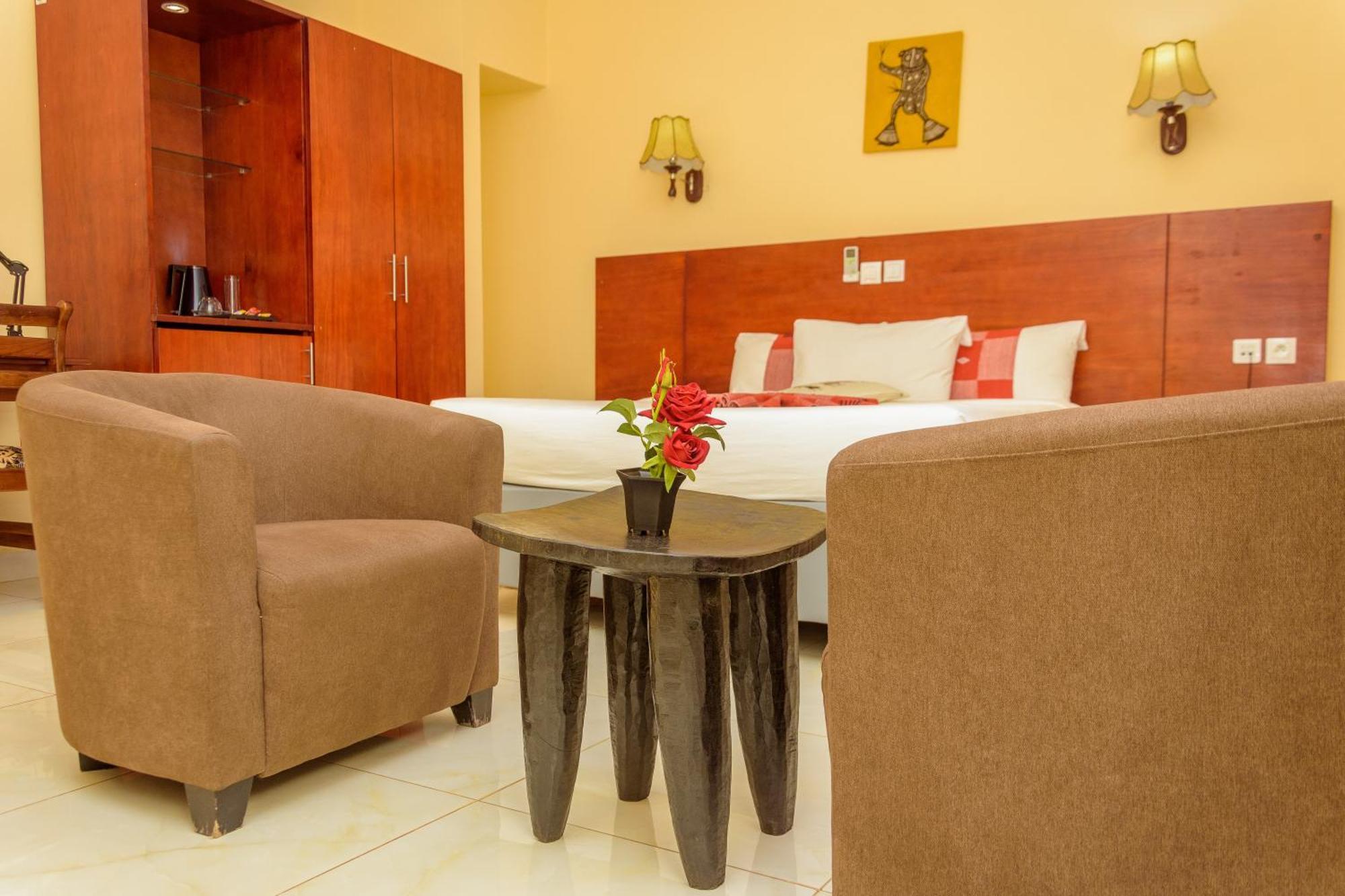 Hotel La Rose Blanche Korhogo Ngoại thất bức ảnh