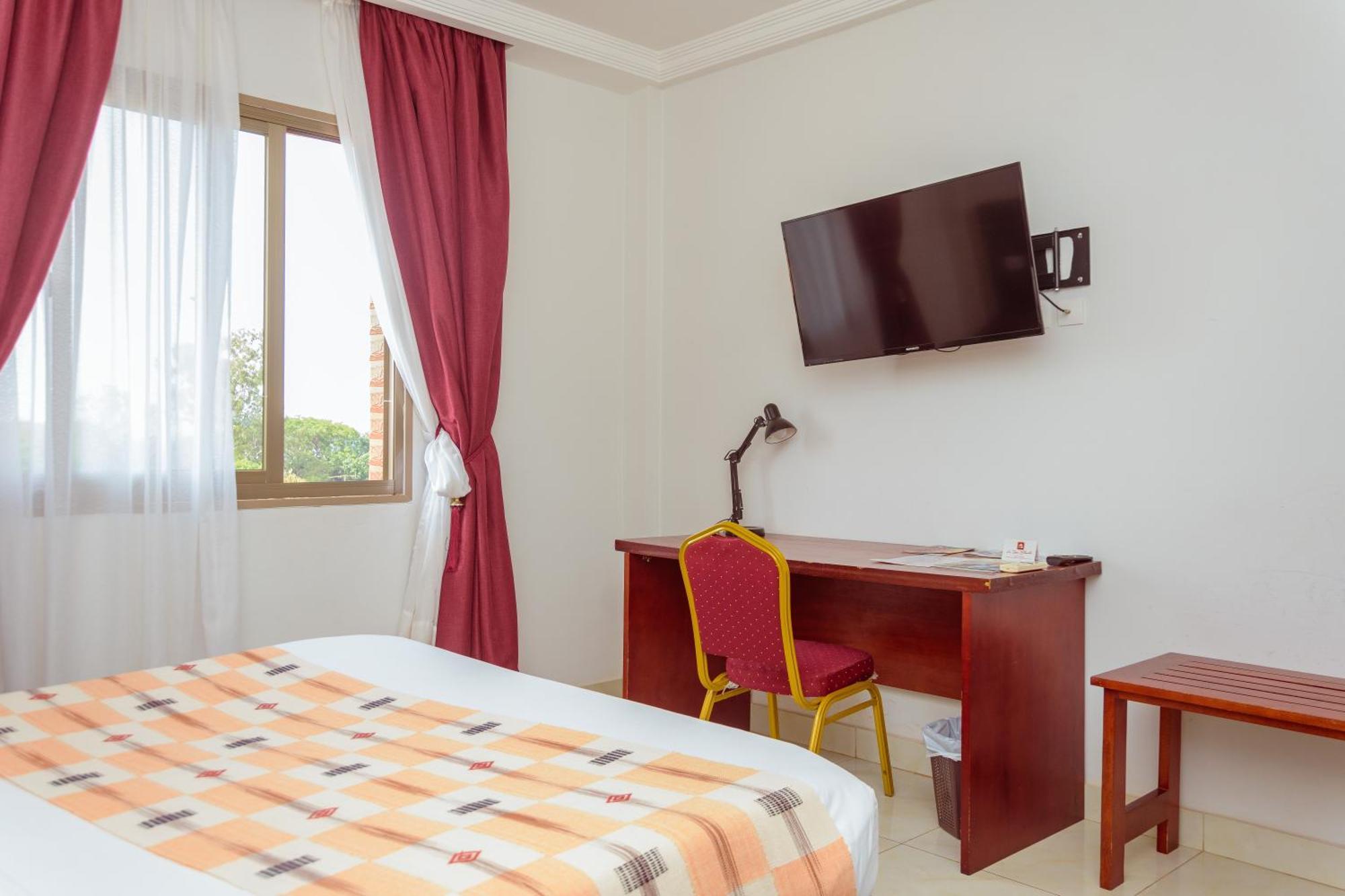 Hotel La Rose Blanche Korhogo Ngoại thất bức ảnh