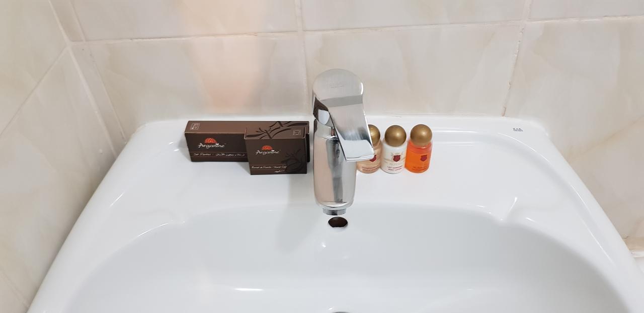 Hotel La Rose Blanche Korhogo Ngoại thất bức ảnh