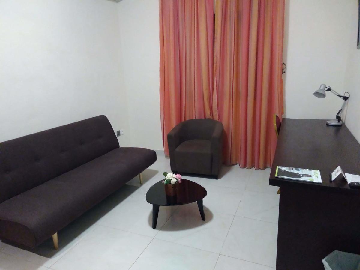Hotel La Rose Blanche Korhogo Ngoại thất bức ảnh