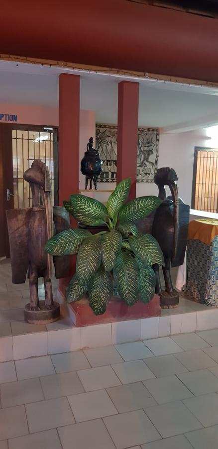 Hotel La Rose Blanche Korhogo Ngoại thất bức ảnh
