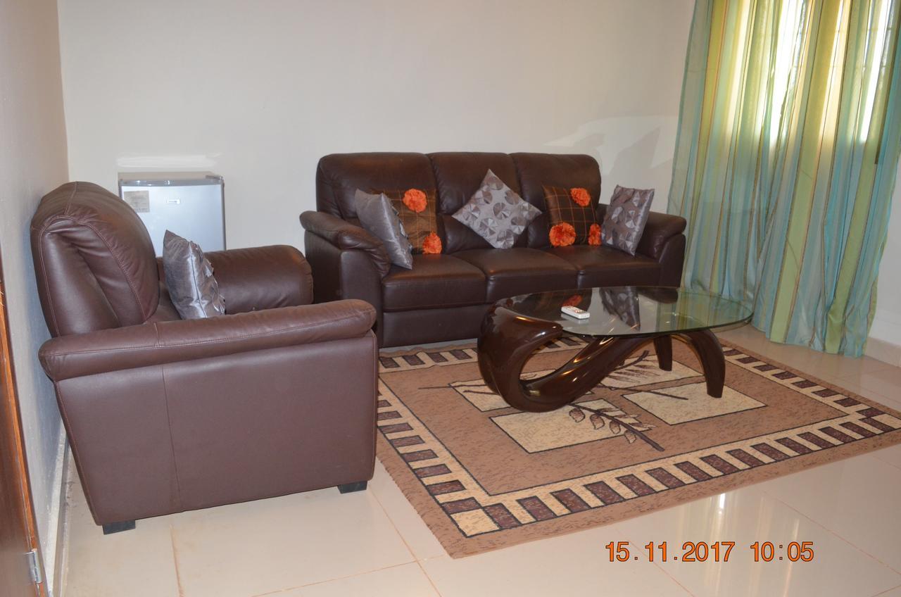 Hotel La Rose Blanche Korhogo Ngoại thất bức ảnh