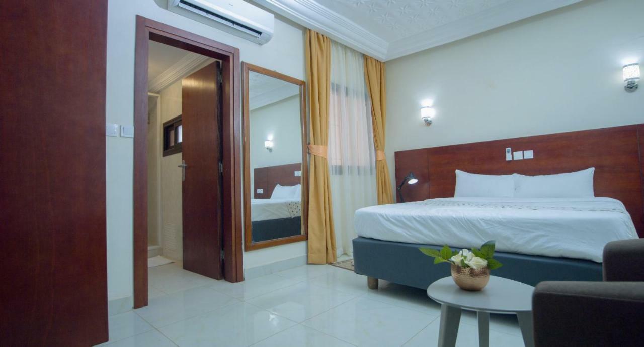 Hotel La Rose Blanche Korhogo Ngoại thất bức ảnh