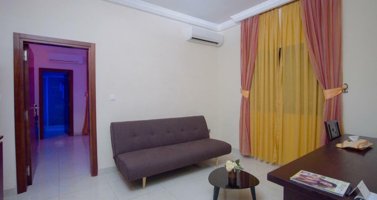 Hotel La Rose Blanche Korhogo Ngoại thất bức ảnh