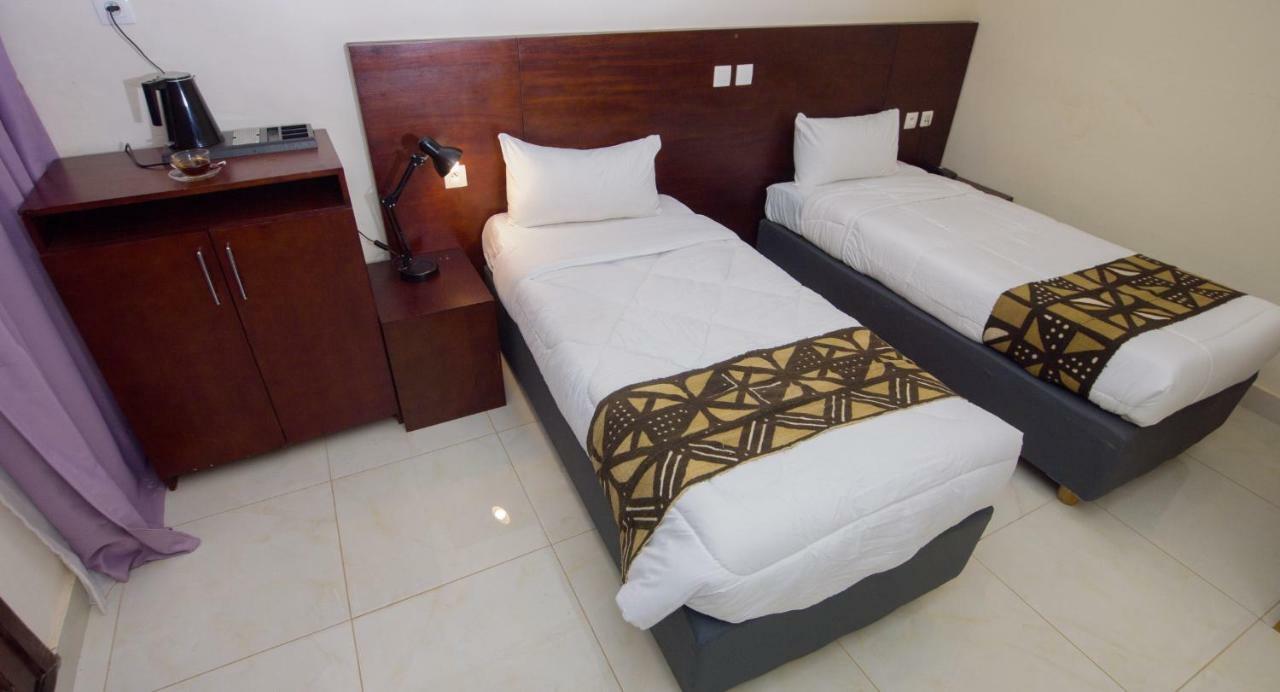 Hotel La Rose Blanche Korhogo Ngoại thất bức ảnh